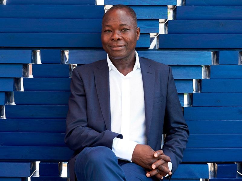 DIÉBÉDO FRANCIS KÉRÉ RECEIVES THE PRITZKER PRIZE