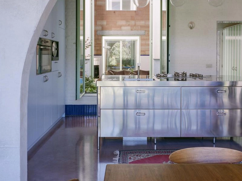 A RECYCLED HOUSE İN BELGİUM