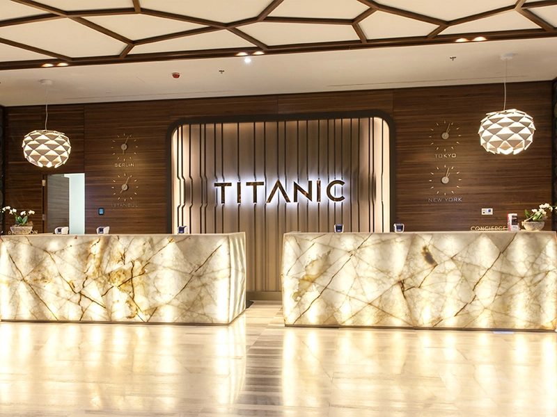 TITANIC DE CHAUSSEE HOTEL