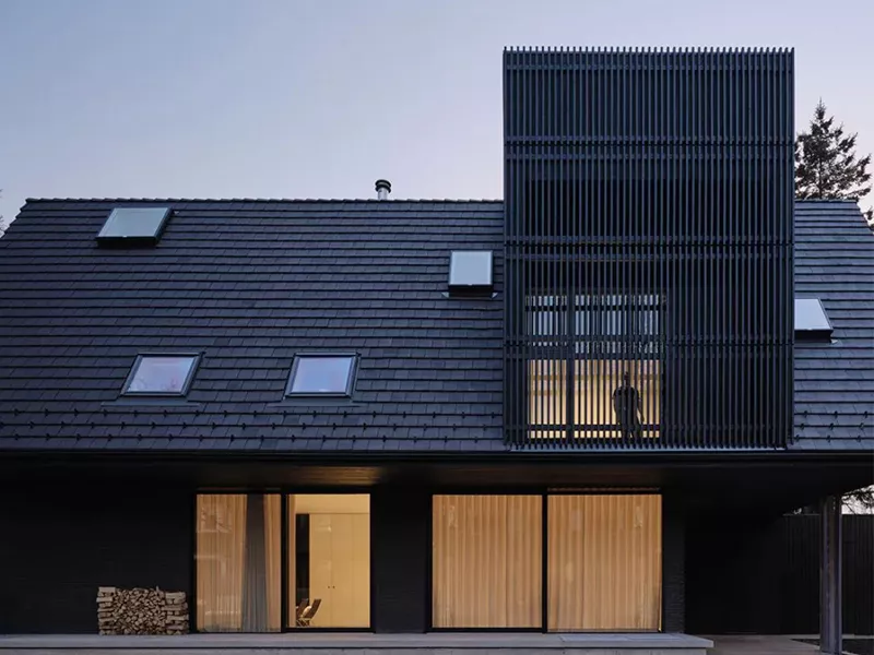 A CONTEMPORARY TAKE ON TRADITIONAL ARCHITECTURE: WESTMINSTER RESIDENCE