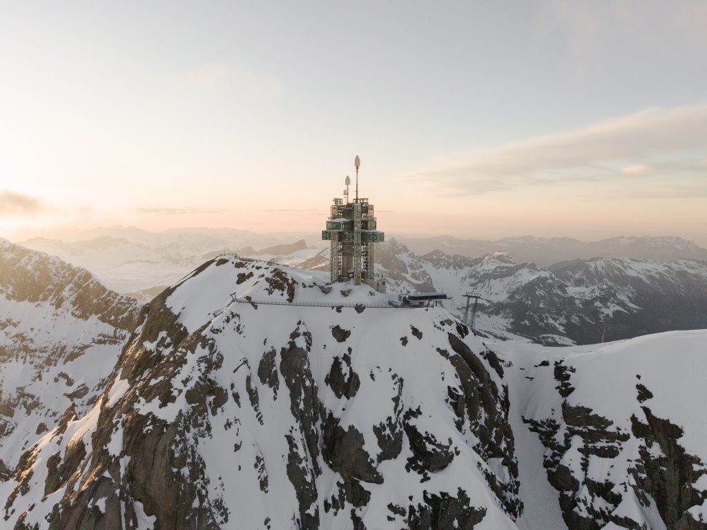 Dağın Zirvesinde Mimari Bir İkon: Titlis 3020 Kulesi
