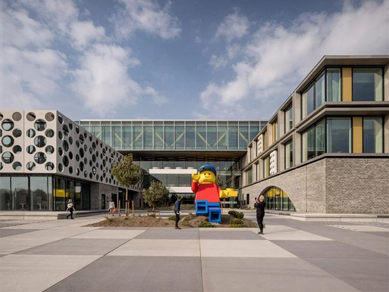 CF MØLLER ARCHİTECTS’İN TASARLADIĞI LEGO GENEL MERKEZ BİNASI AÇILDI