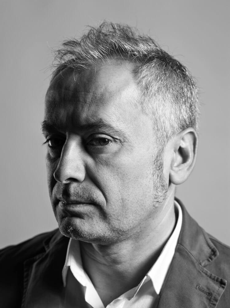 SEZGİN AKSU